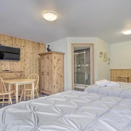 Hebergement Chez Le D Motel Saint Zenon Екстериор снимка